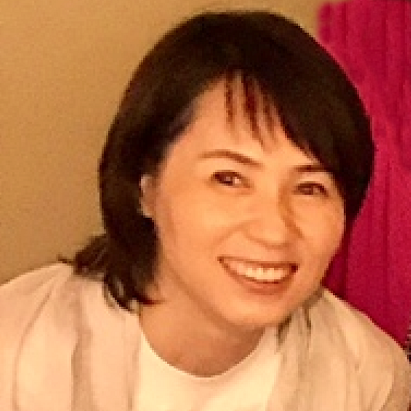 中西 佳代子の顔写真