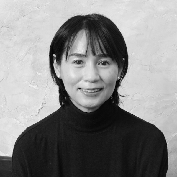 中西 佳代子の顔写真